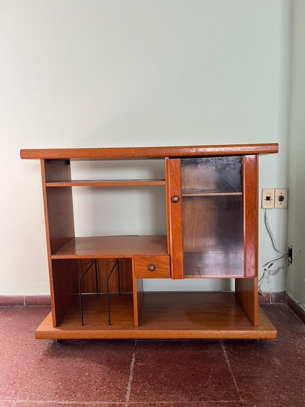 Mueble para TV en madera de excelente calidad - imagen 1