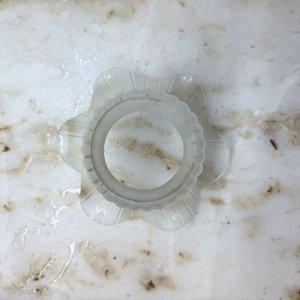 Lote de 3 Pantallas de Vidrio Estriadas y 1 Esfera Blanca Opaca - imagen 7