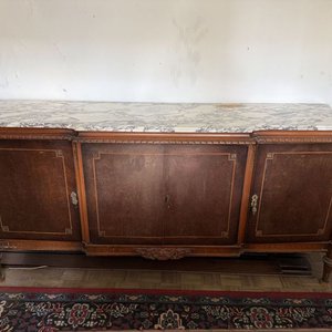 Aparador Antiguo de Madera con Tapa de Mármol y Detalles Incrustados - imagen 19