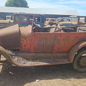 Automóvil Antiguo Convertible Descapotable para Restaurar - imagen 3