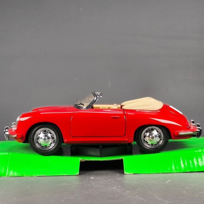 Modelo en escala 1/24 de un Porsche 356 rojo - imagen 8