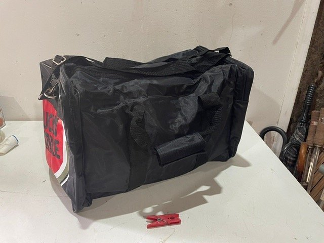 Lote siguiente: Bolsos en buen estado para mujer