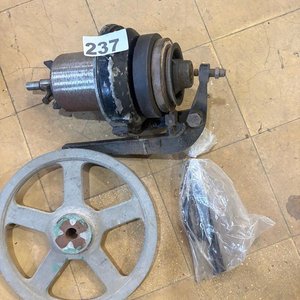 Motor Eléctrico Urumesa con Polea y Piezas - imagen 3