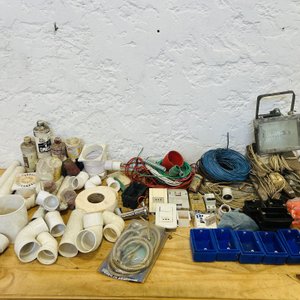 Lote #062 – Artículos varios de sanitaria y electricidad - imagen 4