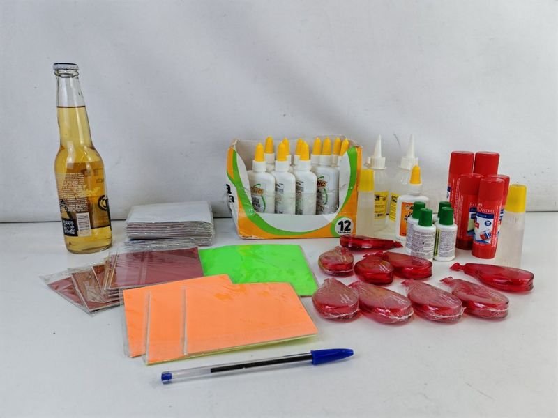 Colección de Cascolas, Papel Glase y Cintas Correctores - imagen 3