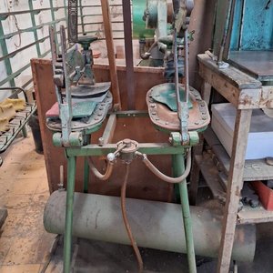 Lote siguiente: Prensa Neumática de Doble Estación para Pegado de Suelas