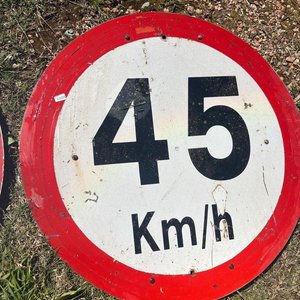 Cartel de señalización de velocidad 45 km/h, diámetro 75cm - imagen 2