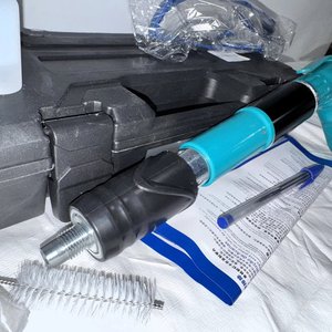 Remachadora/Clavadora para Fulminantes con Accesorios y Estuche - imagen 4