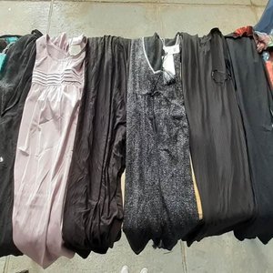 Lote siguiente: Lote de 10 Vestidos Variados Sin Marca