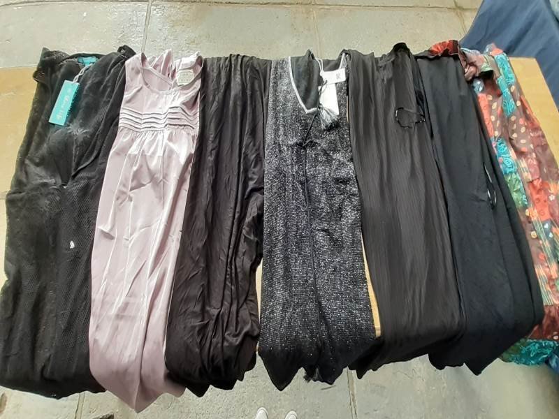 Lote de 10 Vestidos Variados Sin Marca