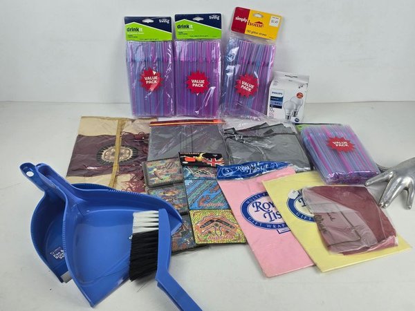 Lote Surtido: Artículos de Bazar, Limpieza y Regalería - imagen 1