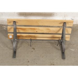 Colgador de Madera y Metal con Estante y Ganchos - imagen 3