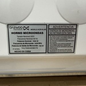 Microondas Daewoo Acero Inoxidable y Negro con Pantalla Digital - imagen 10
