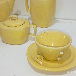 Juego de Té Amarillo y Ensaladera Marrón de Cerámica - imagen 4