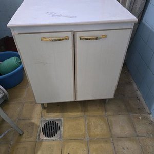 Lote anterior: Mueble Blanco MDF con Puertas y Tiradores Dorados
