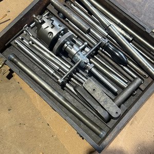 Lote de Accesorios de Precisión para Rectificadora: Platos Magnéticos, Mordazas y Más - imagen 42