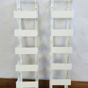 Juego de Dos Vineras Metálicas Blancas para Pared - imagen 3