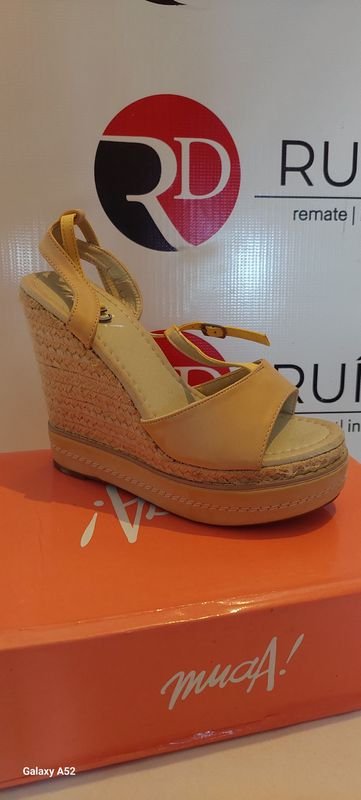 Calzado Talle 38 - Zapatos de Alta Costura - imagen 2