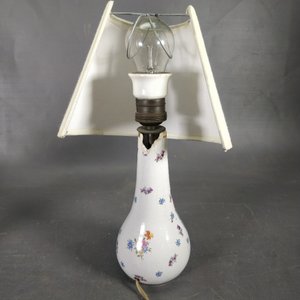 Lote de 2 Lámparas: Una de Aceite Miller Incompleta y Otra de Porcelana Decorada - imagen 4