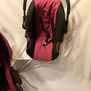 Cochecito de Bebé Infanti con Huevito Travel System Rosa y Negro - imagen 2
