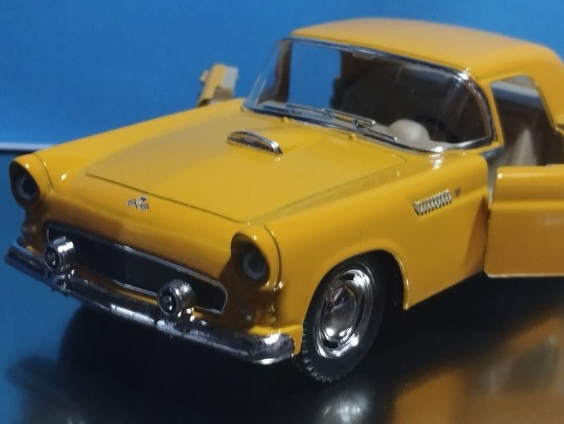 Auto Ford Thunderbird 1955 - Vehículo Clásico - imagen 2