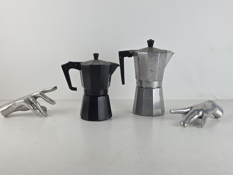 Par de cafeteras en aluminio para la venta - imagen 2