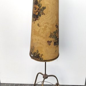 Antigua Lámpara de Pie Mid Century Bronce y Pantalla Floral - imagen 1
