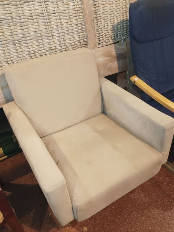 Sillon de cuero con posabrazos y respaldar - imagen 4