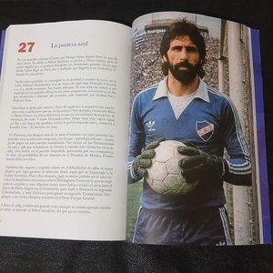 Libro "Los Elegidos": Los 100 futbolistas más trascendentes de la historia de Nacional - imagen 3