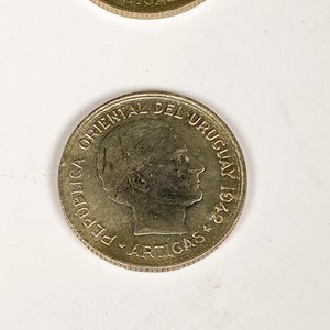 Cuatro Monedas de Plata "El Puma" - República Oriental del Uruguay 1942 - imagen 3