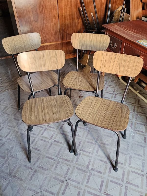 Juego de 6 Sillas de Madera y Metal