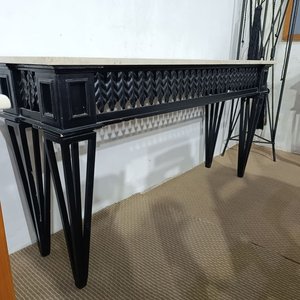 Mesa de Arrimo en Hierro Forjado con Tapa de Marmolina - imagen 4