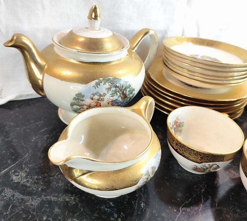 Set de té bañado en oro 22 kt. - Hermoso conjunto de porcelana - imagen 2