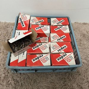 Cajón con 25 Cajas de Tornillos para Madera Redex - imagen 1
