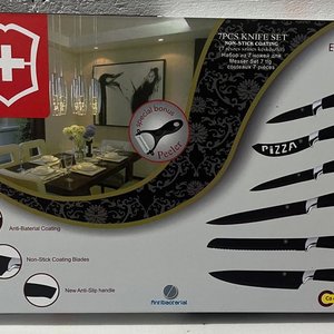 Lote anterior: Set de 7 Cuchillos de Cocina con Pelador y Antiadherente