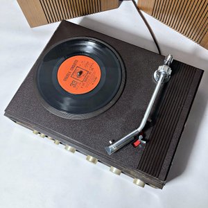 Tocadiscos Europhon 3330 S con Dos Parlantes - imagen 3