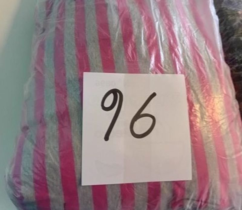 Lote de ropa post temporada para damas - imagen 2