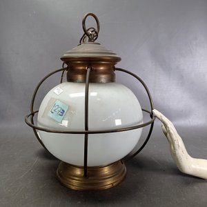 Colgante Estilo Náutico Globo Opalina con Jaula Bronce - imagen 5