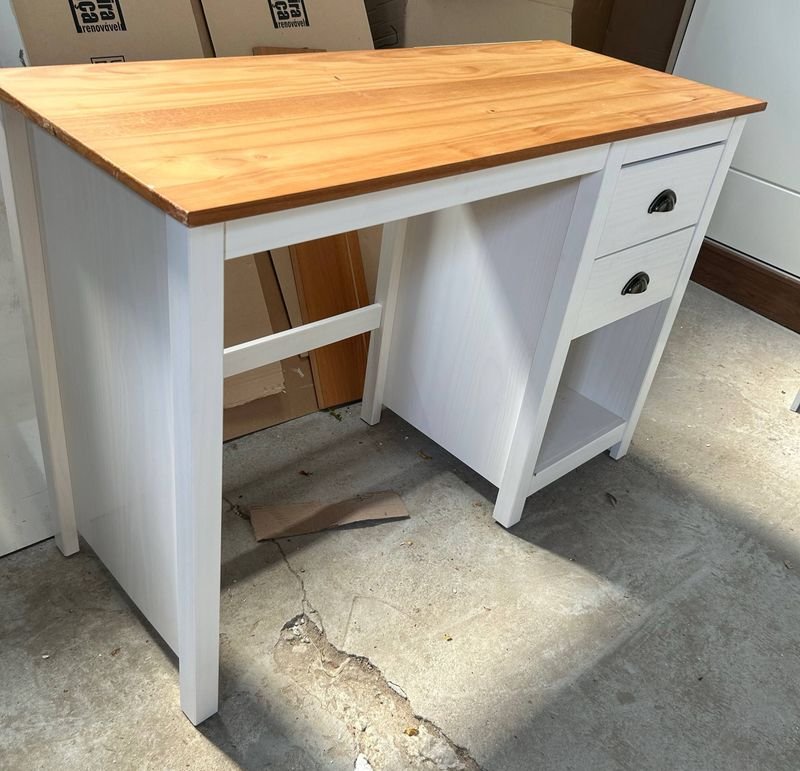 Escritorio en Madera de Alta Calidad - imagen 2
