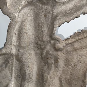 Figura de Indio Sioux a Caballo en Metal con Base de Mármol - imagen 4