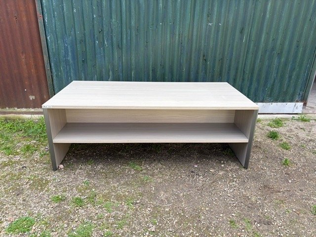 Mesa Ratona Moderna con Estante Inferior