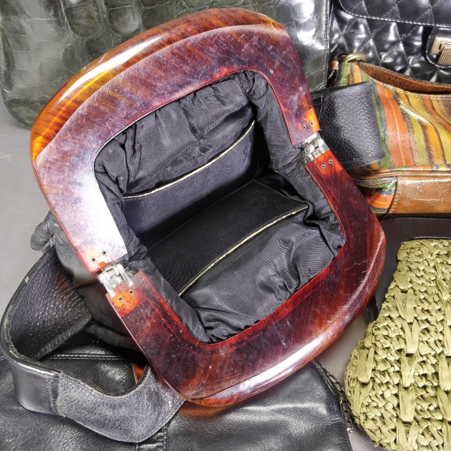 Item 15901 - Image 4