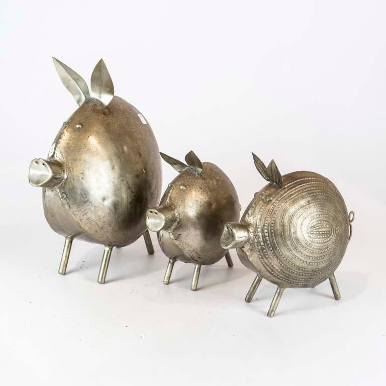 Lote siguiente: Adornos Chanchitos de Metal