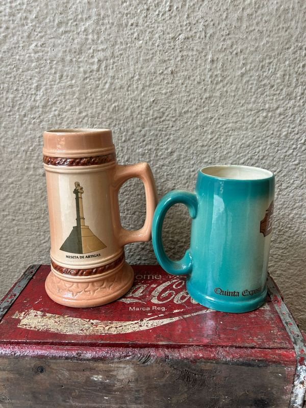 Dos jarras de la Fiesta de la Cerveza de Paysandú en buen estado - imagen 2