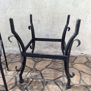 Conjunto de 2 Sillones y Estructura de Mesa de Hierro Negro - imagen 3