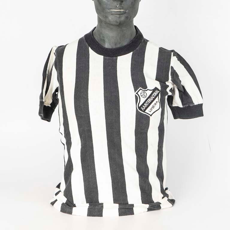 Lote anterior: Camiseta Vintage A.A. Internacional Limeira de Brasil
