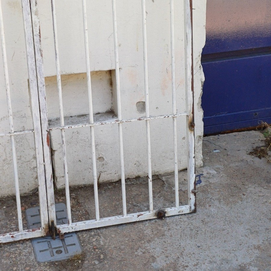 Puertas de metal para seguridad - imagen 7