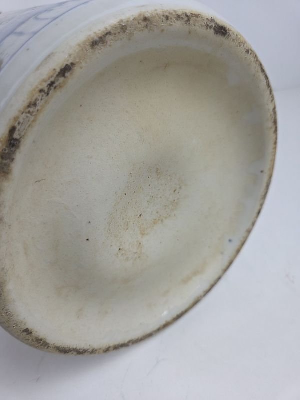 Vaso de porcelana azul y blanco con diseño decorativo - imagen 6