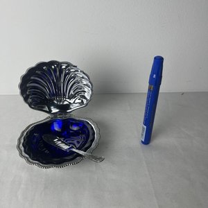Mantequera Metálica con Interior de Vidrio Azul y Palita - imagen 6