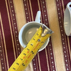 Juego de Tazas y Platos de Porcelana Brasileña con Flores Rosadas y Doradas - imagen 7